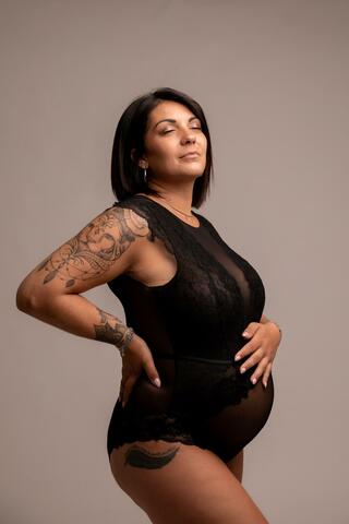 Shooting grossesse studio stéphanie passion photos